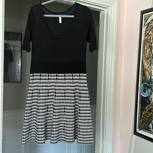 Black and white xhilaration dress